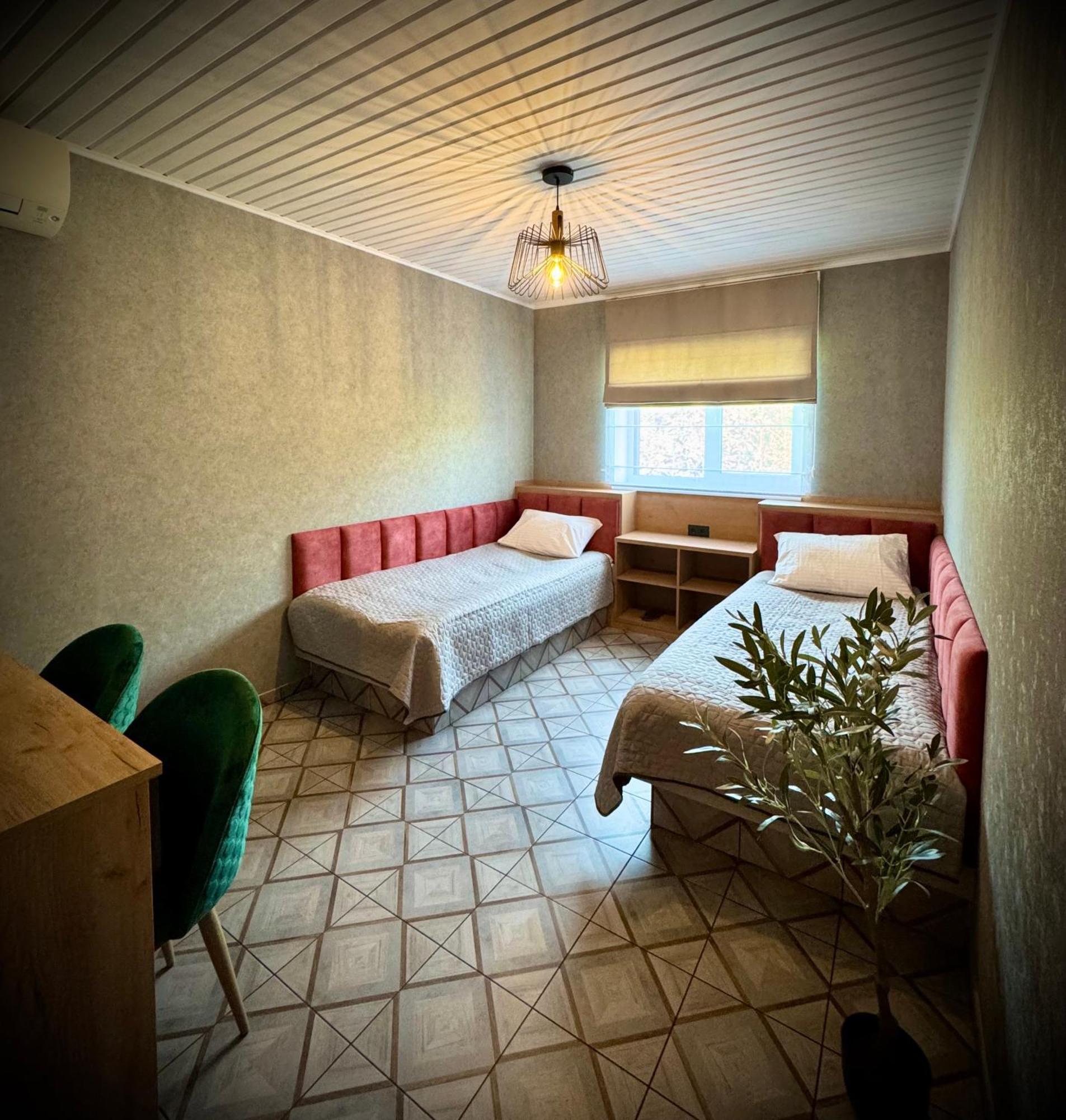 Hotel Bannyi Dvir Uzyn Exteriér fotografie